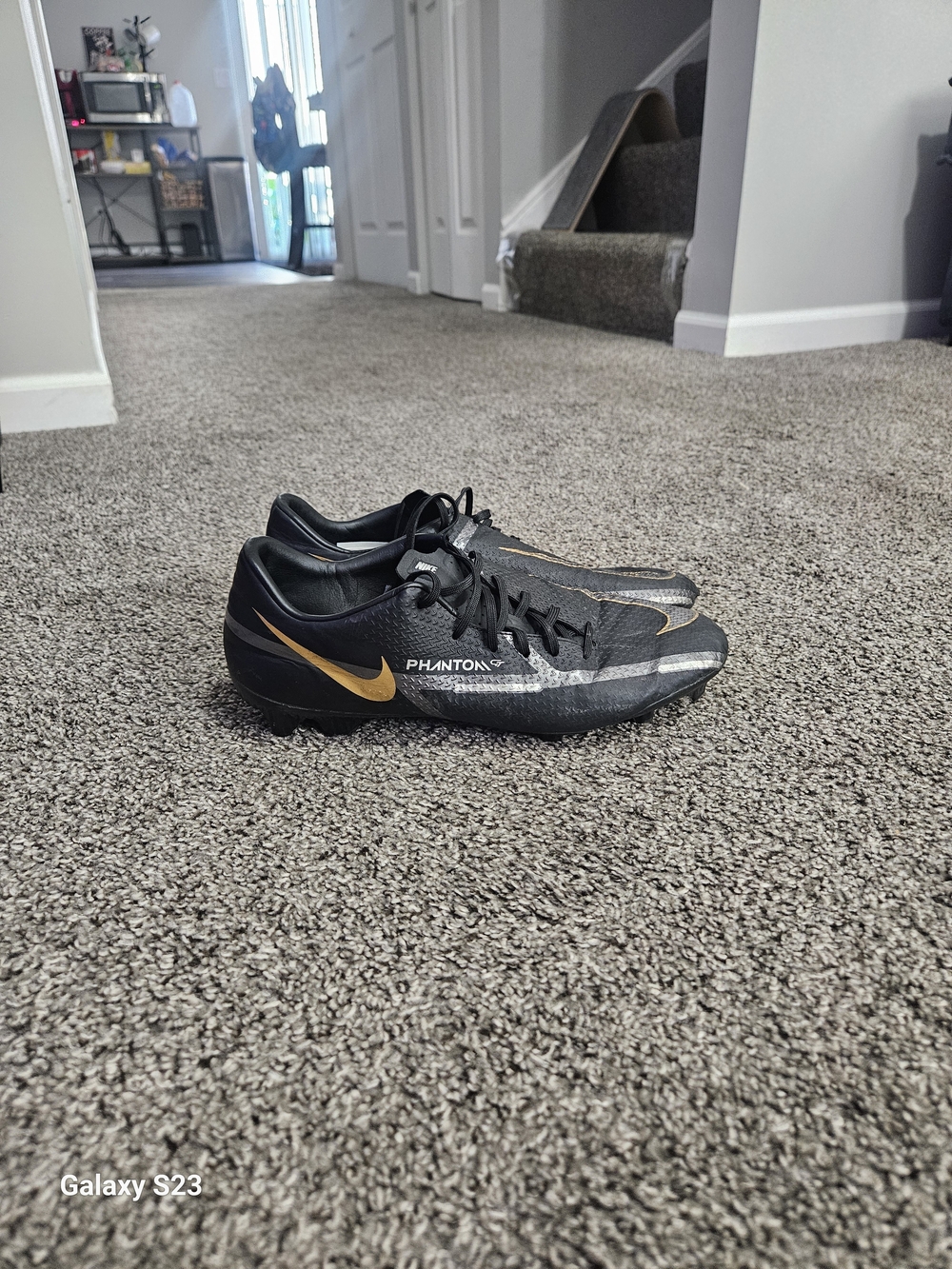 Nike Phantom GT Soccer Cleats Black Metallic Gold Men’s Size 9.5